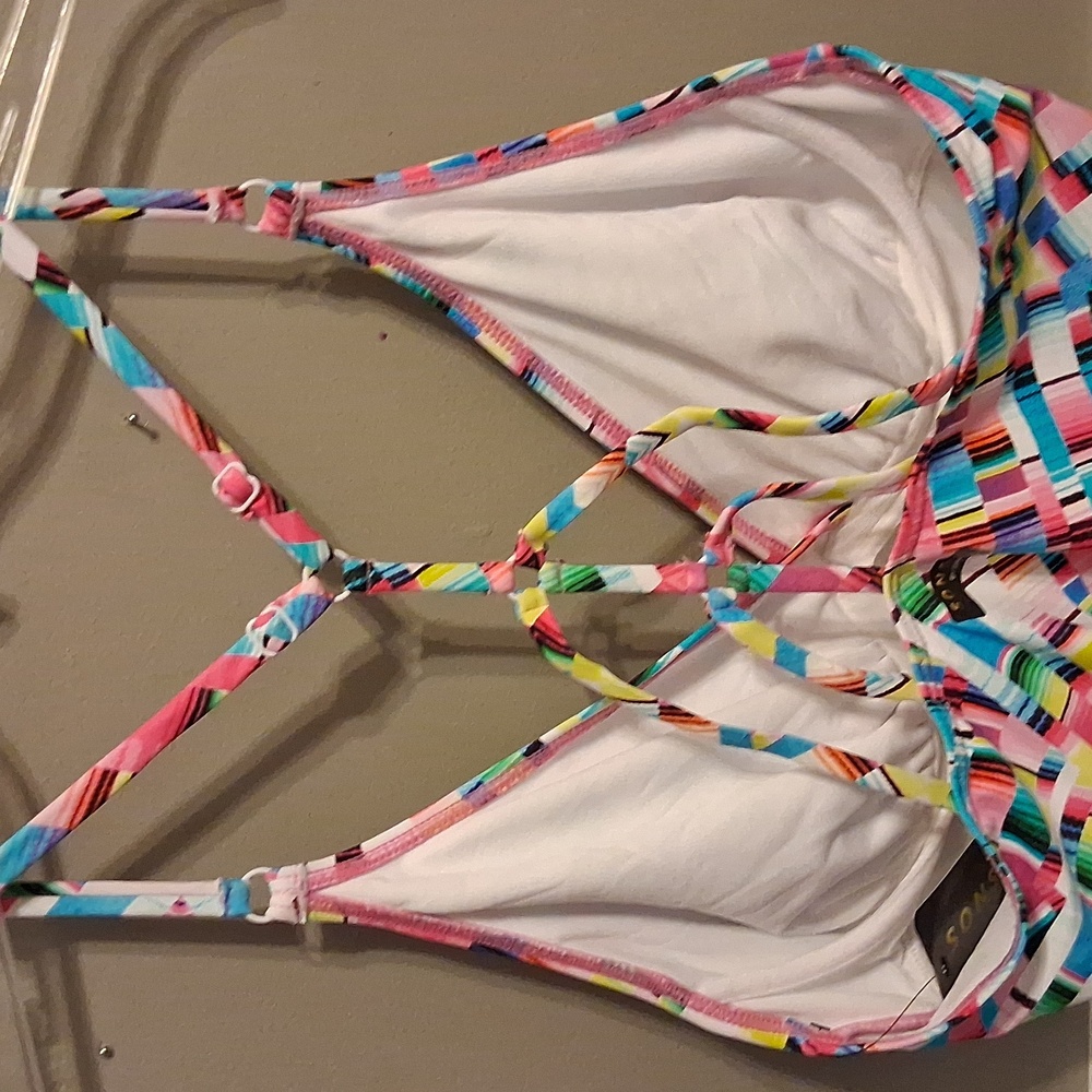 Colorful Color Block Geometric Swimwear - Picture 2 of 6